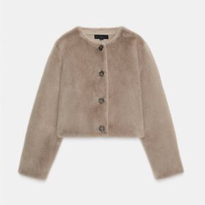 ZARA Beige Faux Fur Short Jacket – Size Medium – NWOT